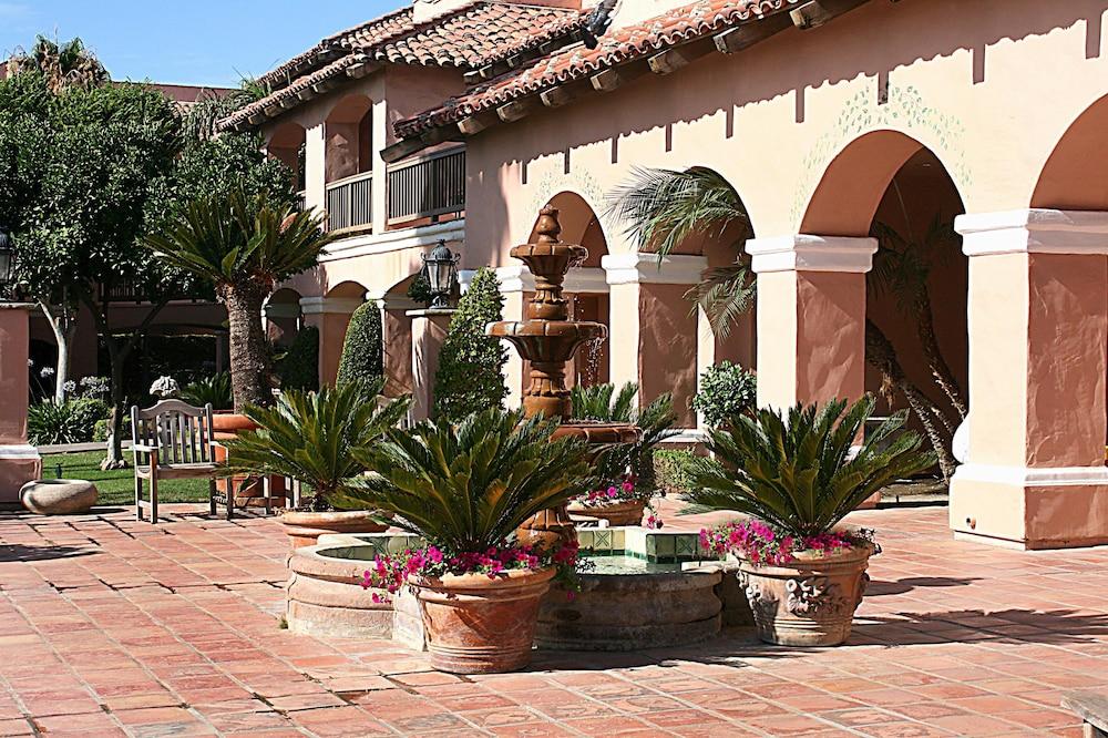 Harris Ranch Inn and Restaurant