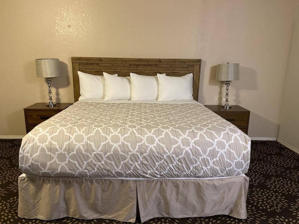 Eagle Hotel