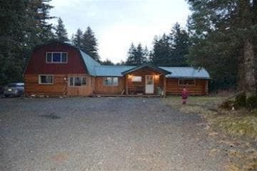 9th Wave Bed and Breakfast