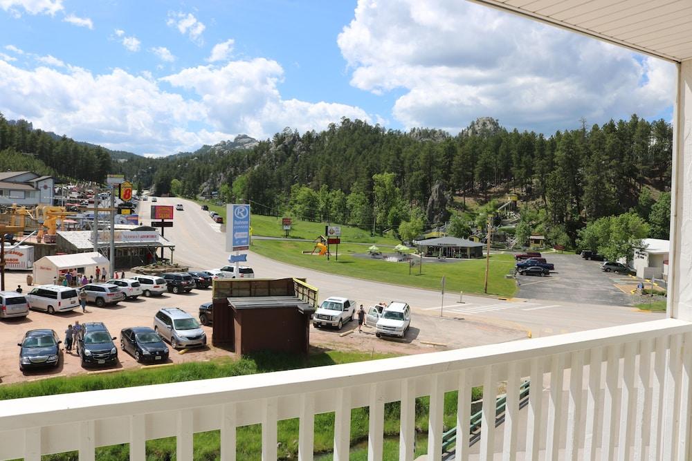 Roosevelt Inn Of Keystone