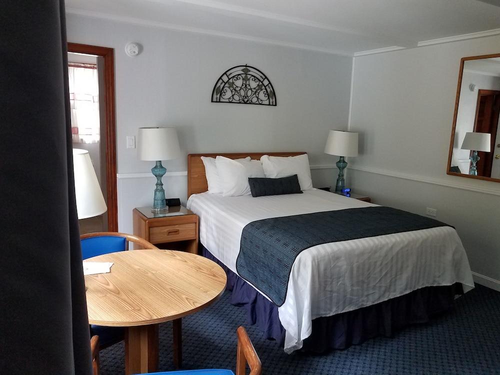 Bay Top Motel