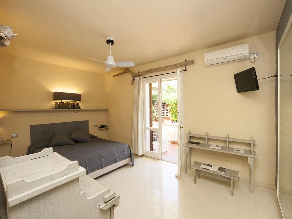 Hotel Cernia Isola Botanica