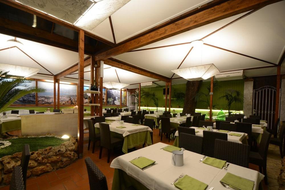 Hotel Porta Rosa