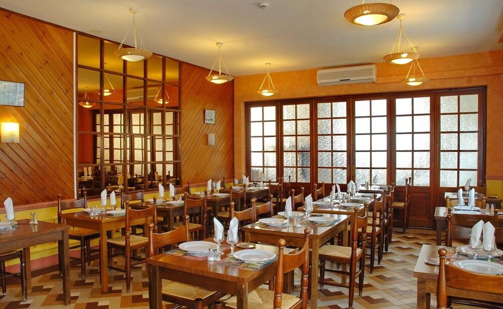 Le Crab Hotel Restaurant