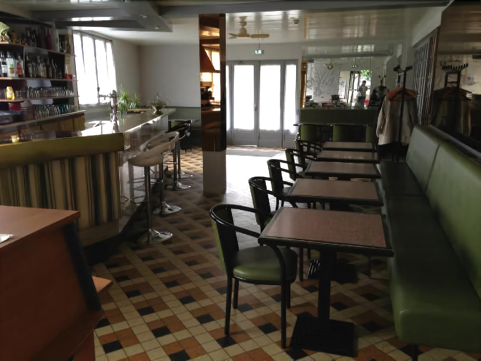 Le Crab Hotel Restaurant