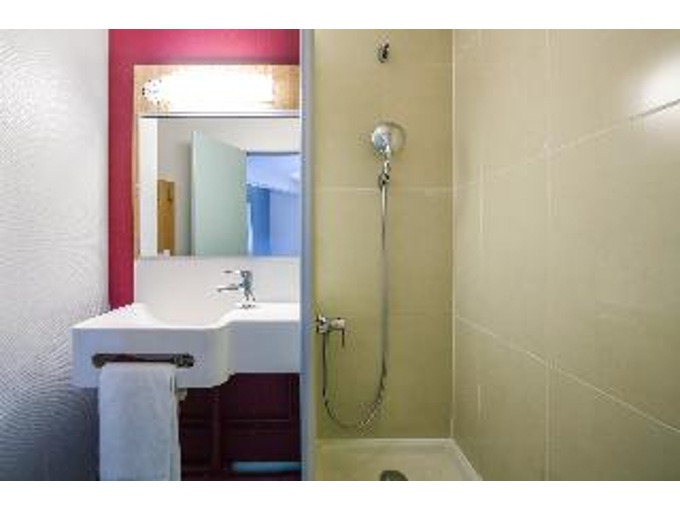 B&B Hotel Nantes Centre
