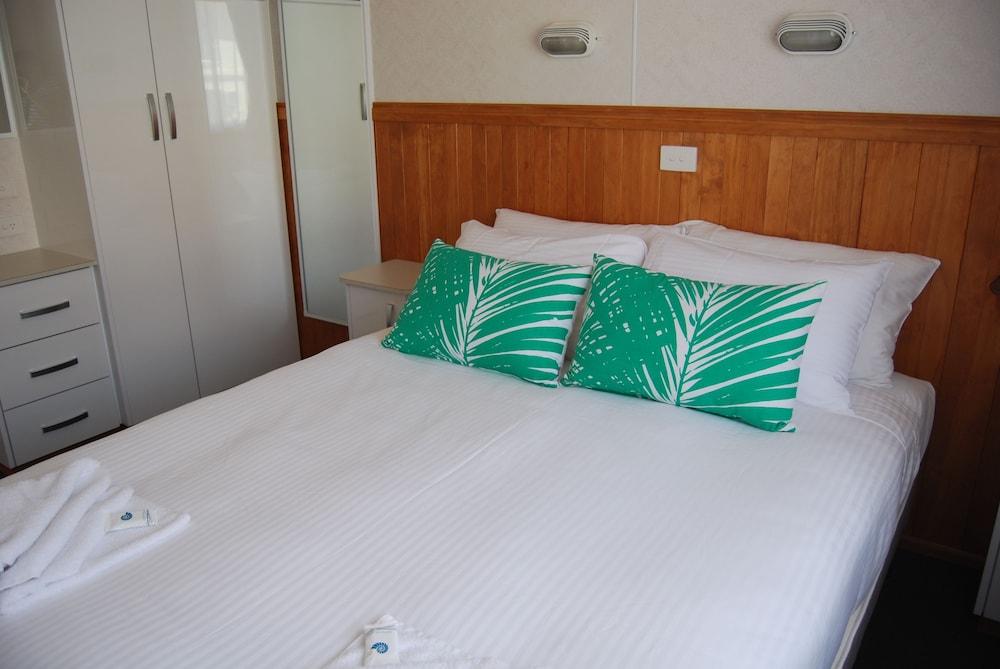 Tween Waters Holiday Park