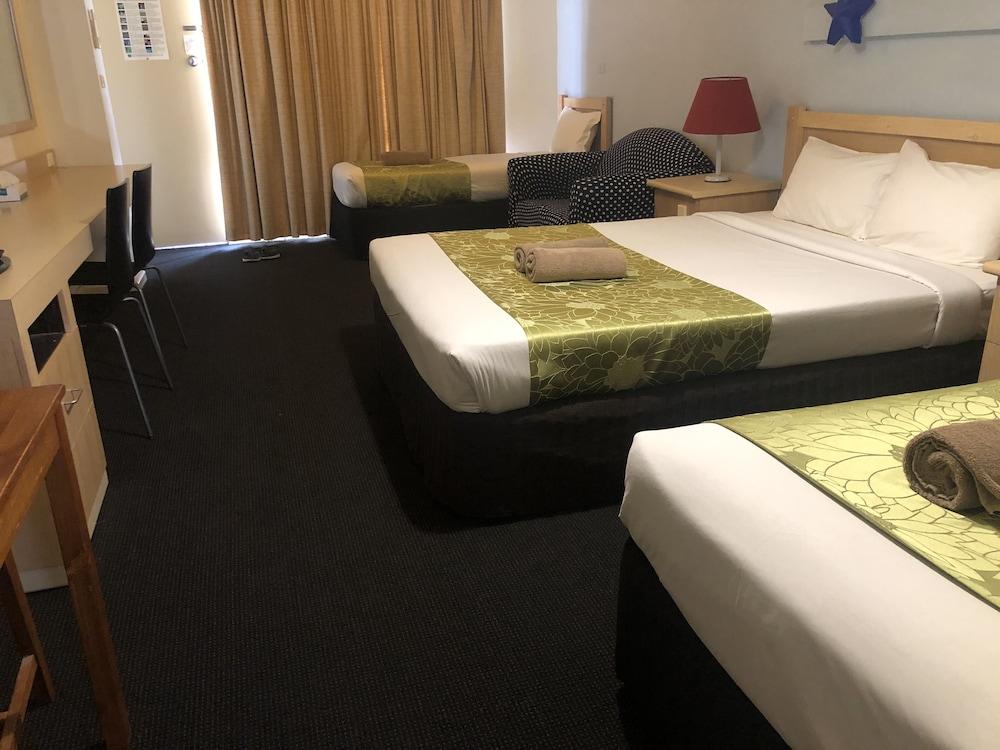 Country Comfort Cowra Countryman Motor Inn