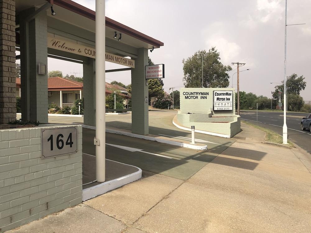 Country Comfort Cowra Countryman Motor Inn