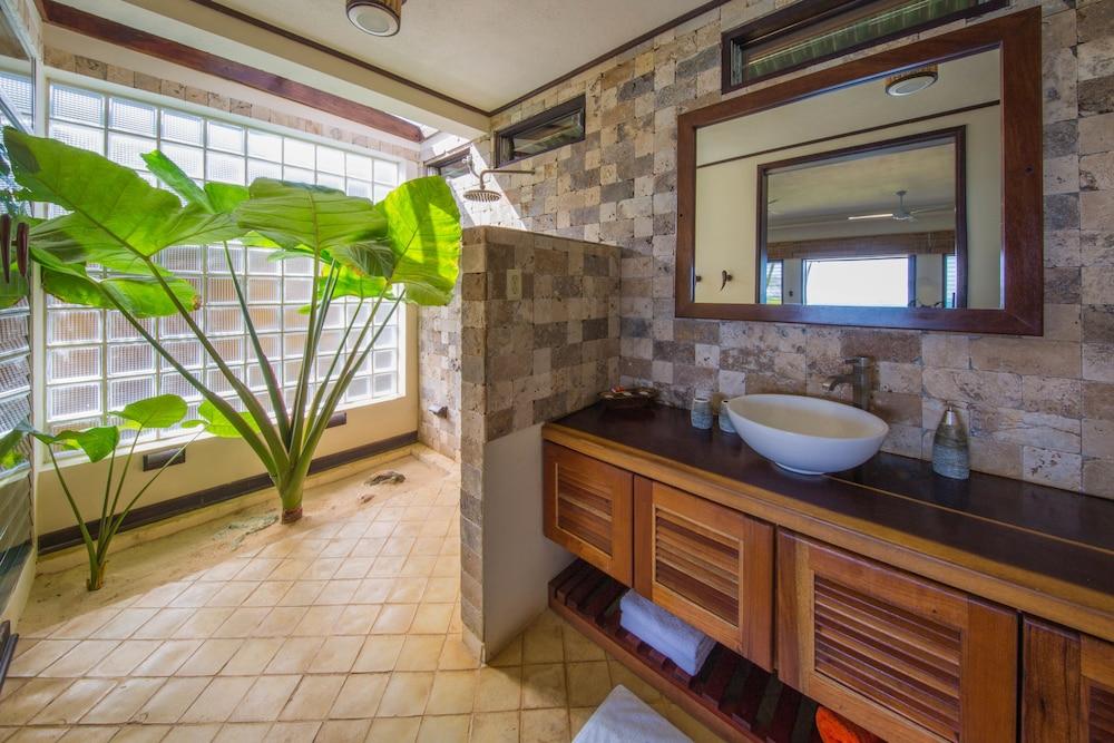 Yemaya Island Hideaway & Spa