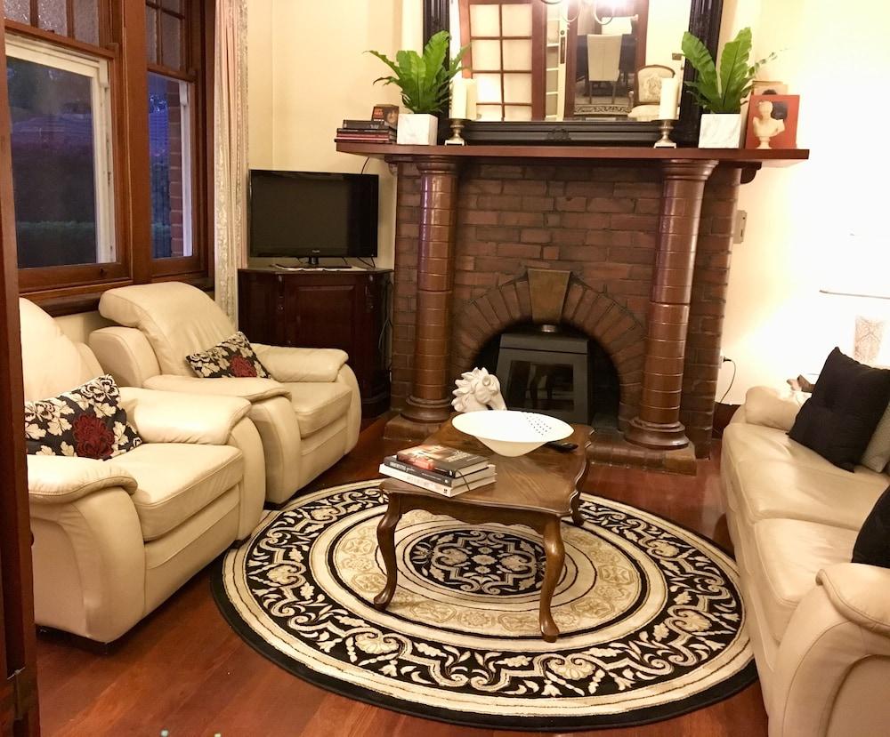 Barossa House Bed and Breakfast