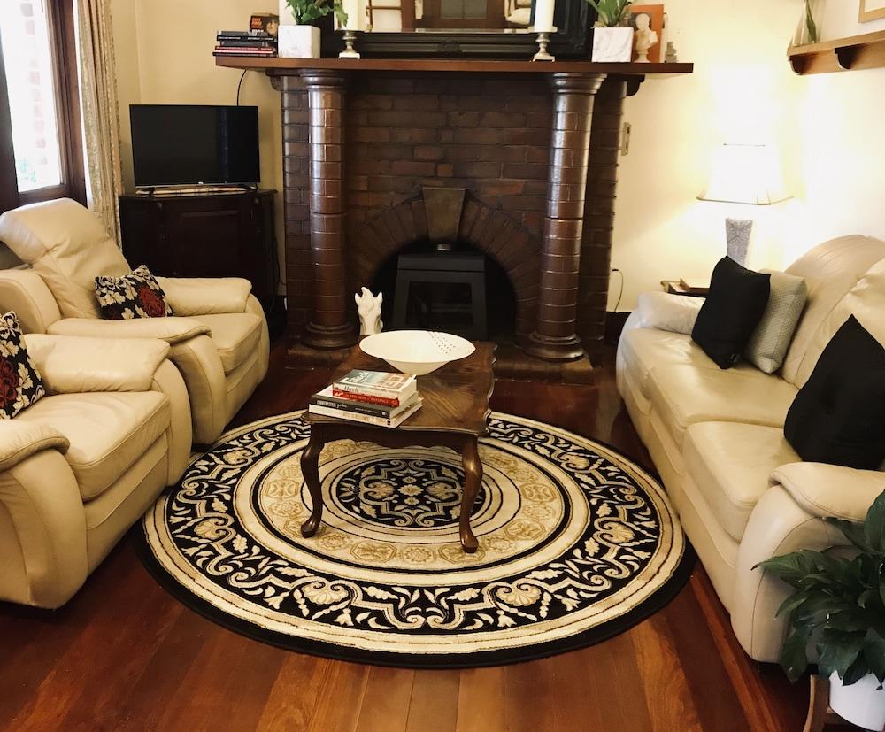 Barossa House Bed and Breakfast