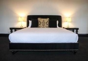 The Royal Hotel
