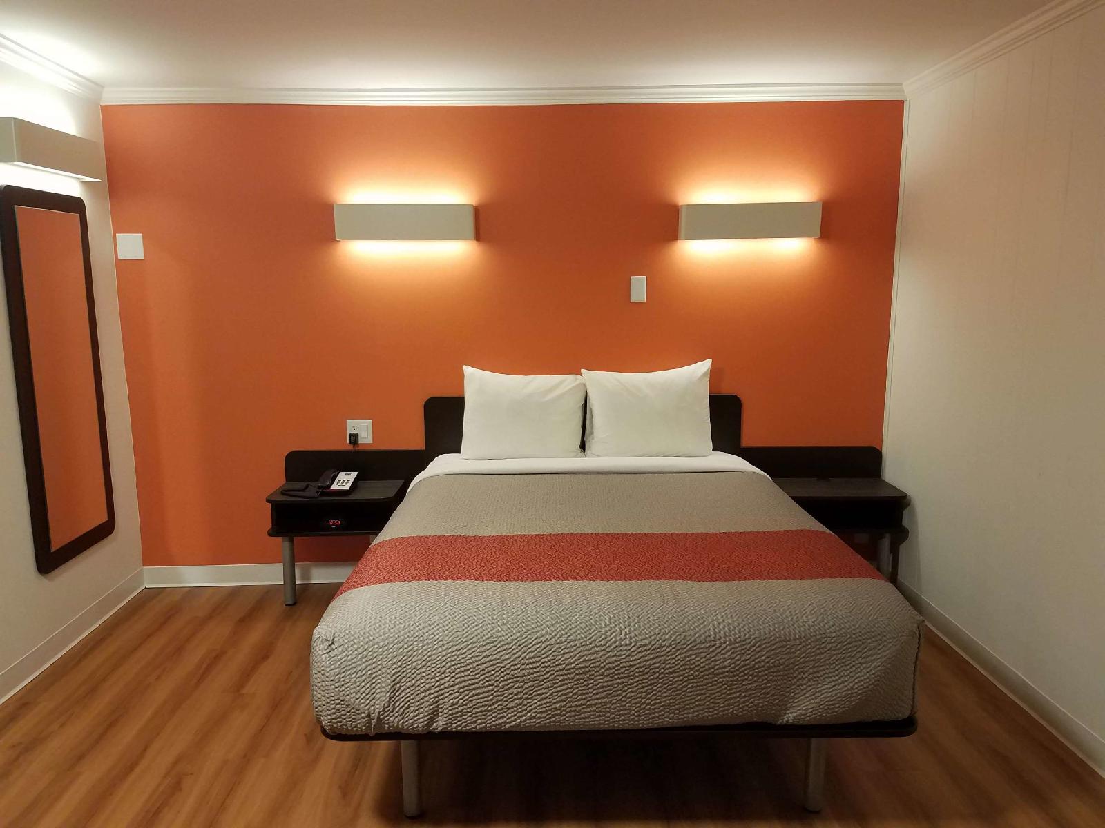 Motel 6 Cranbrook, BC