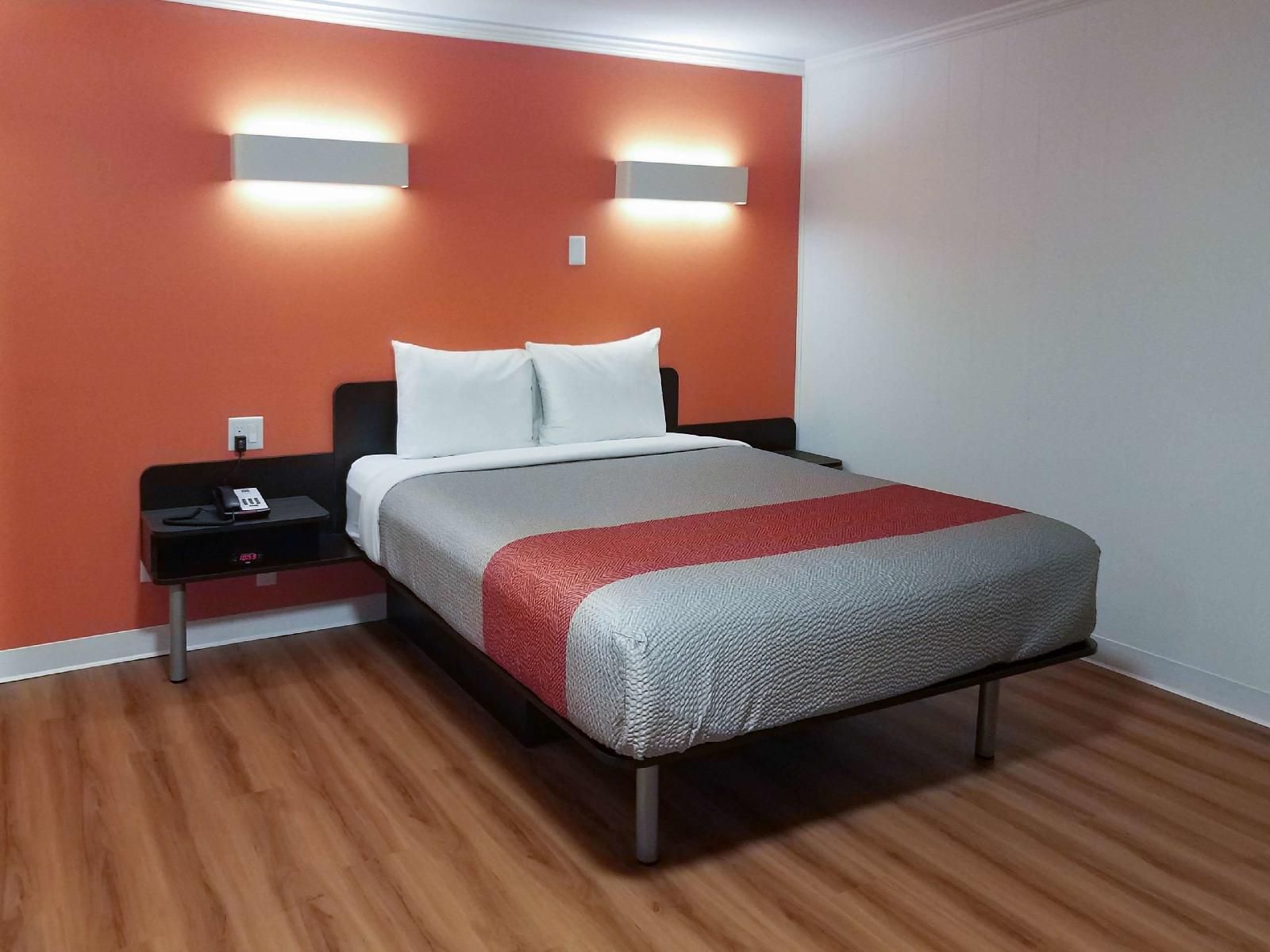 Motel 6 Cranbrook, BC