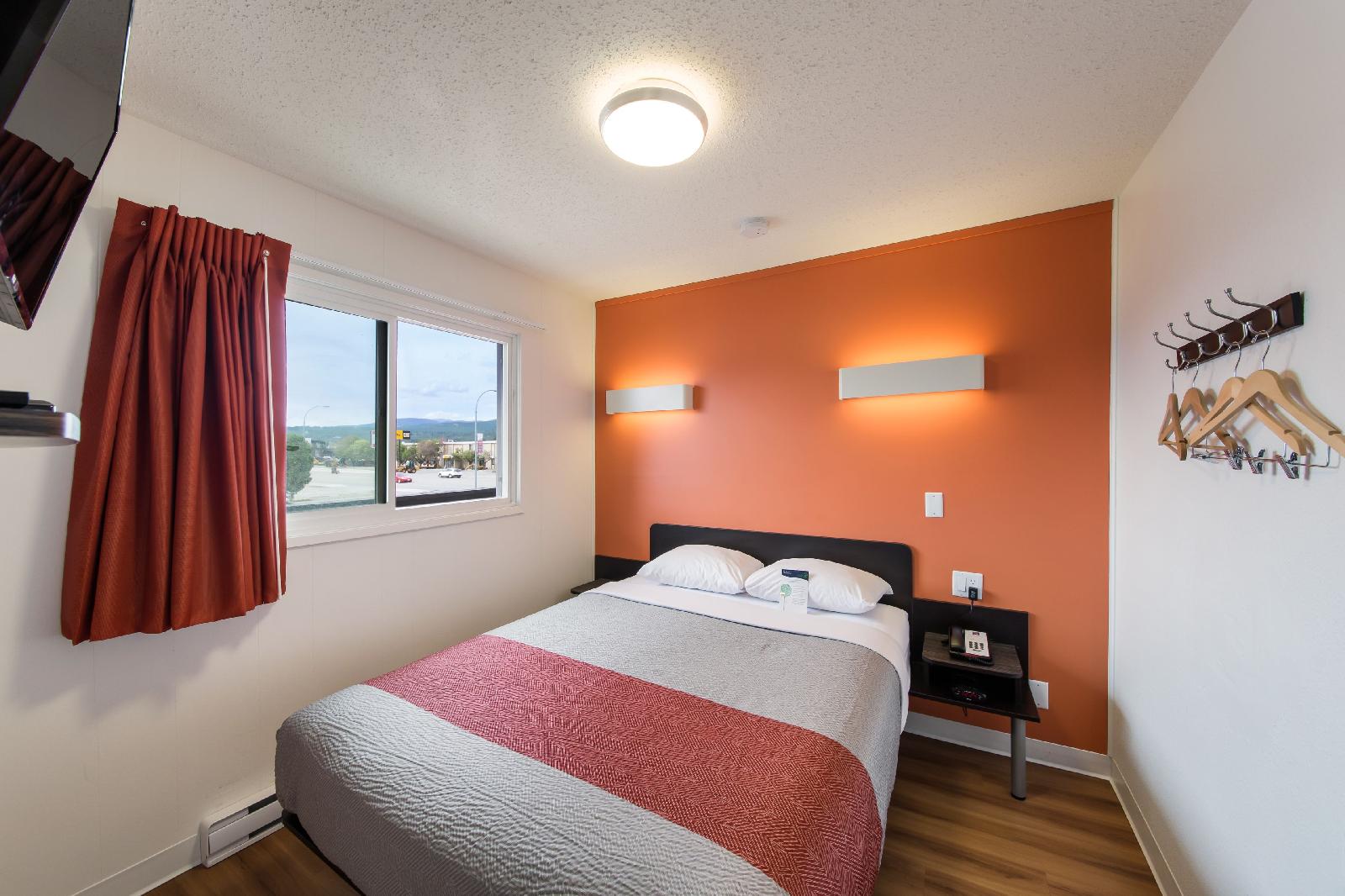 Motel 6 Cranbrook, BC