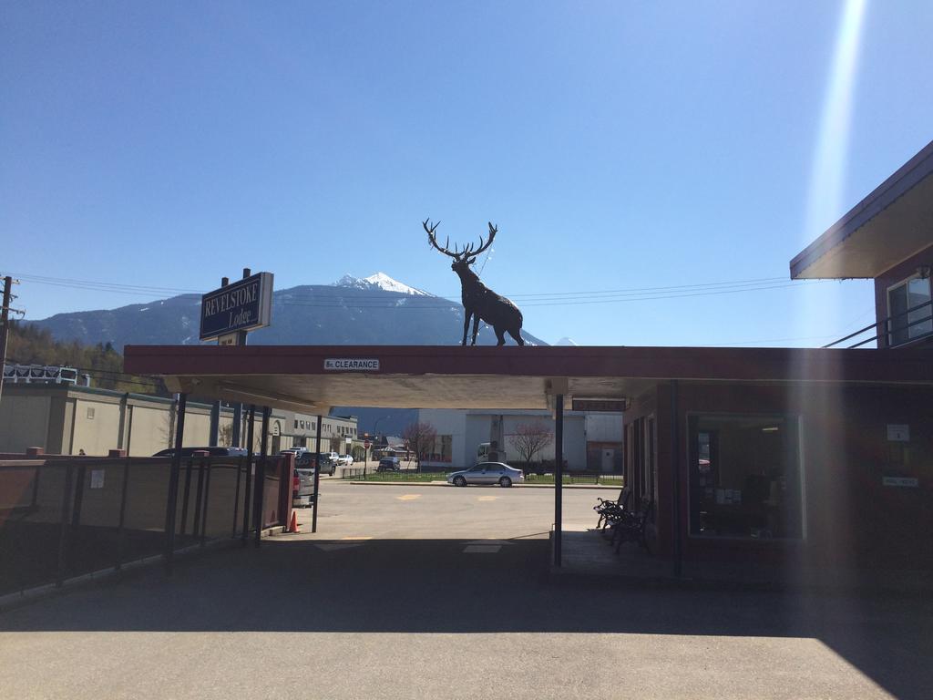 Revelstoke Lodge