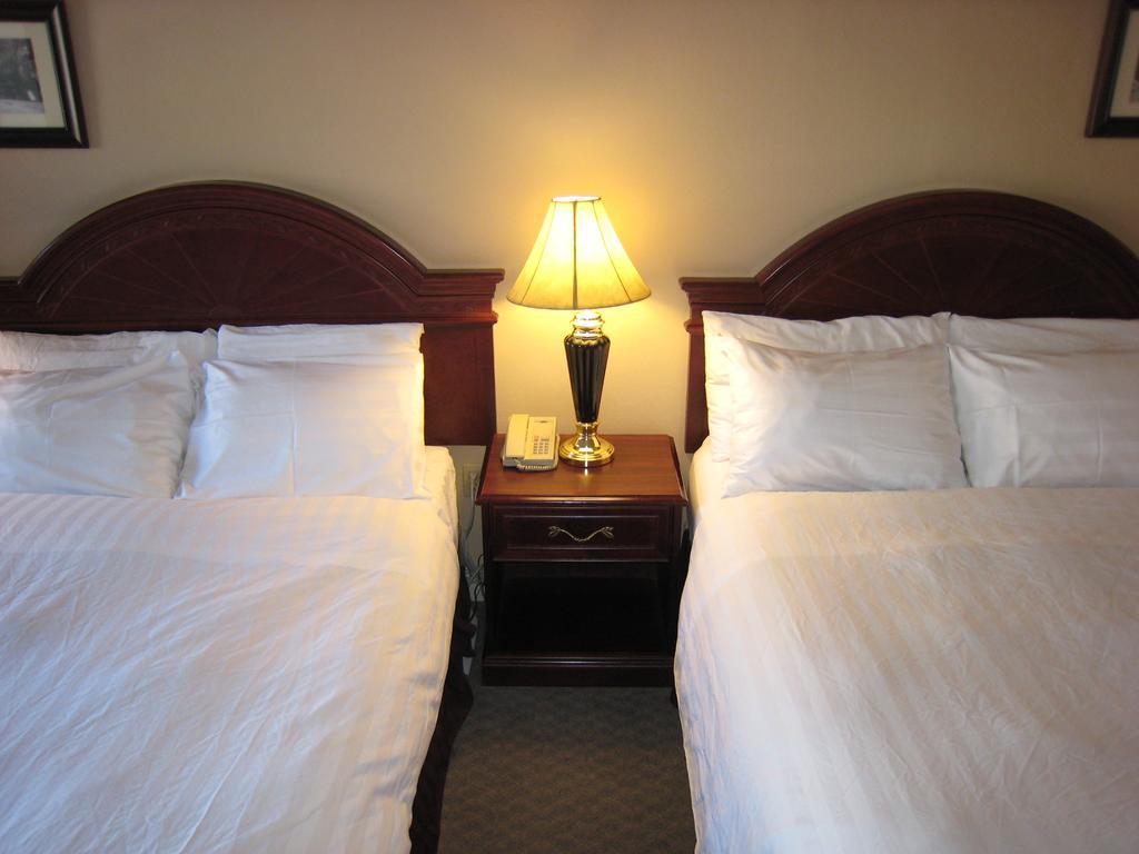 Revelstoke Lodge
