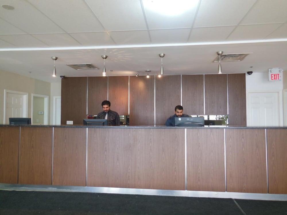 NU Hotel Toronto Airport