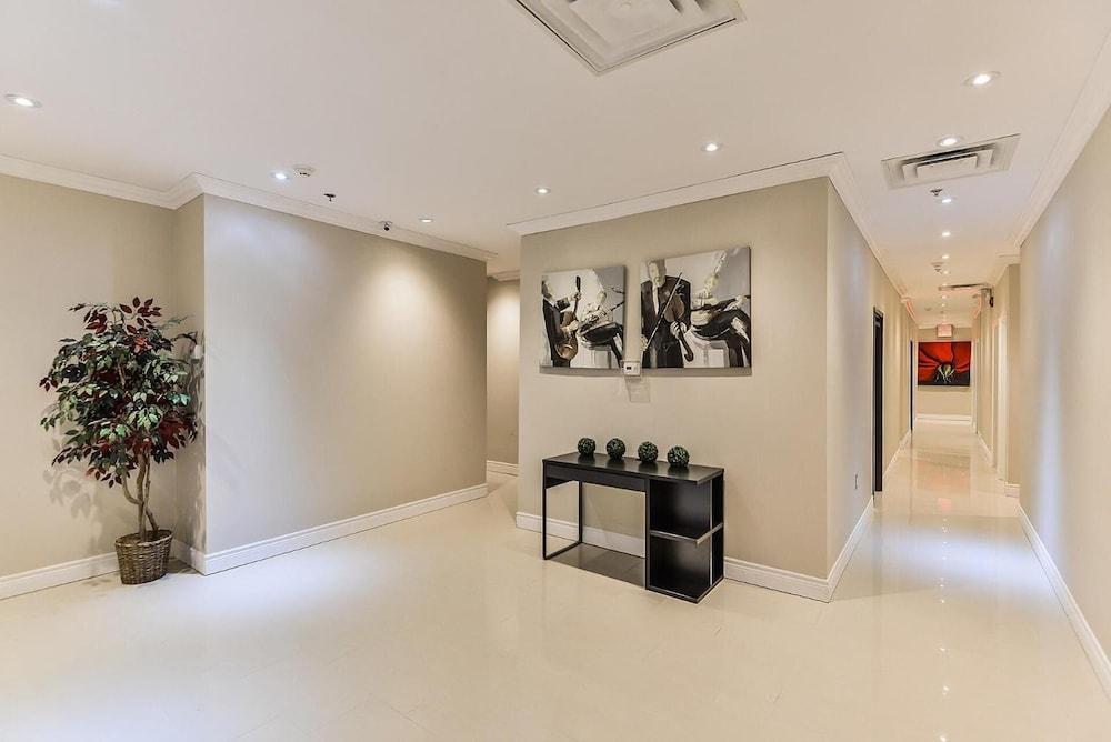 NU Hotel Toronto Airport