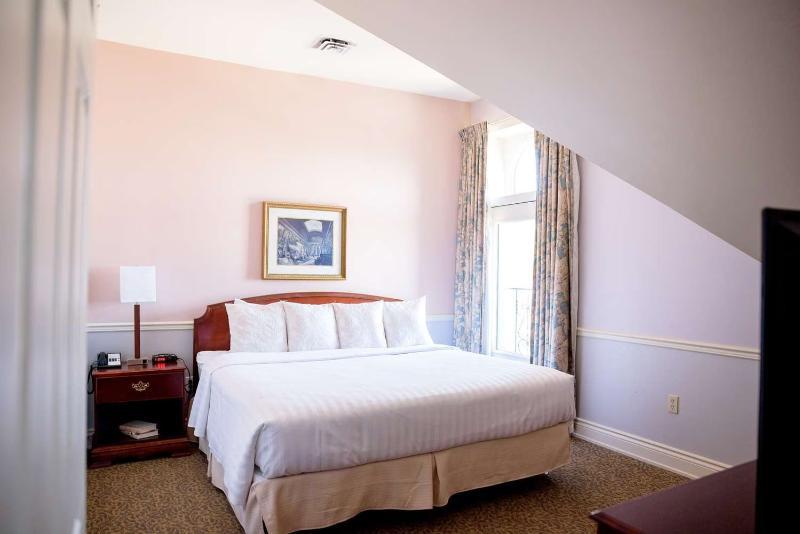 Arlington Hotel