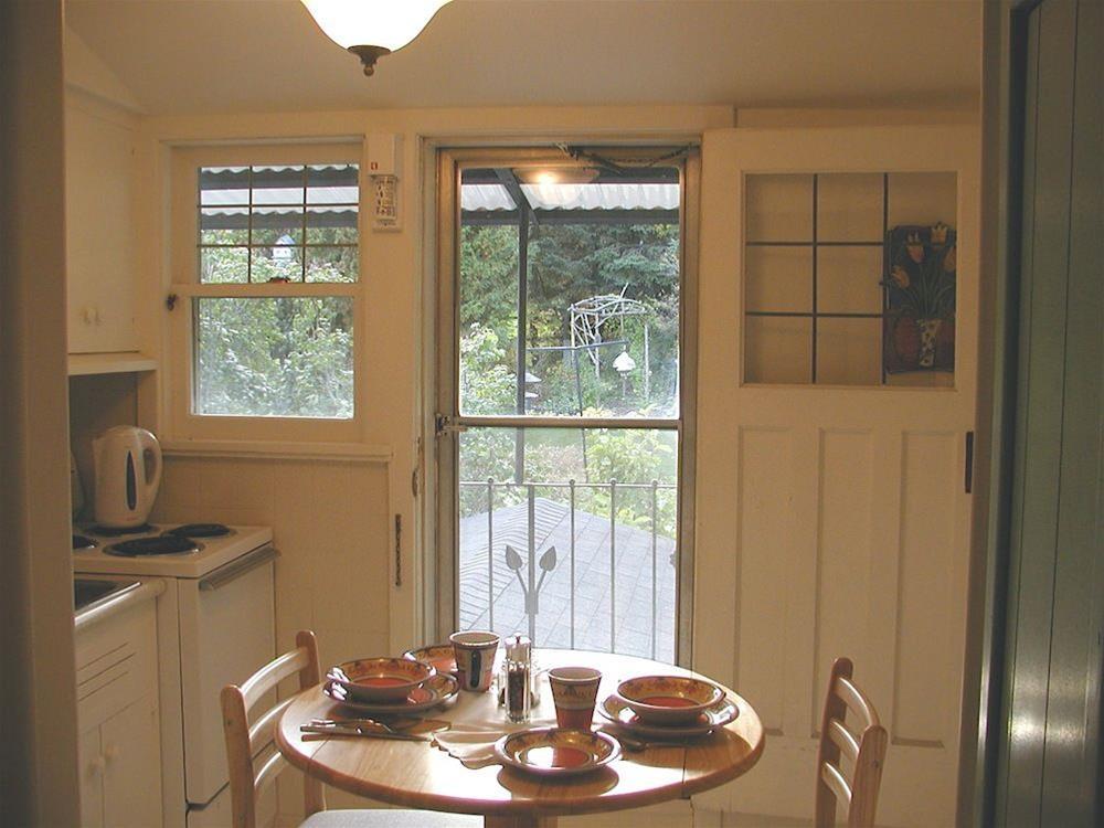 Burleys Gardens and Suite