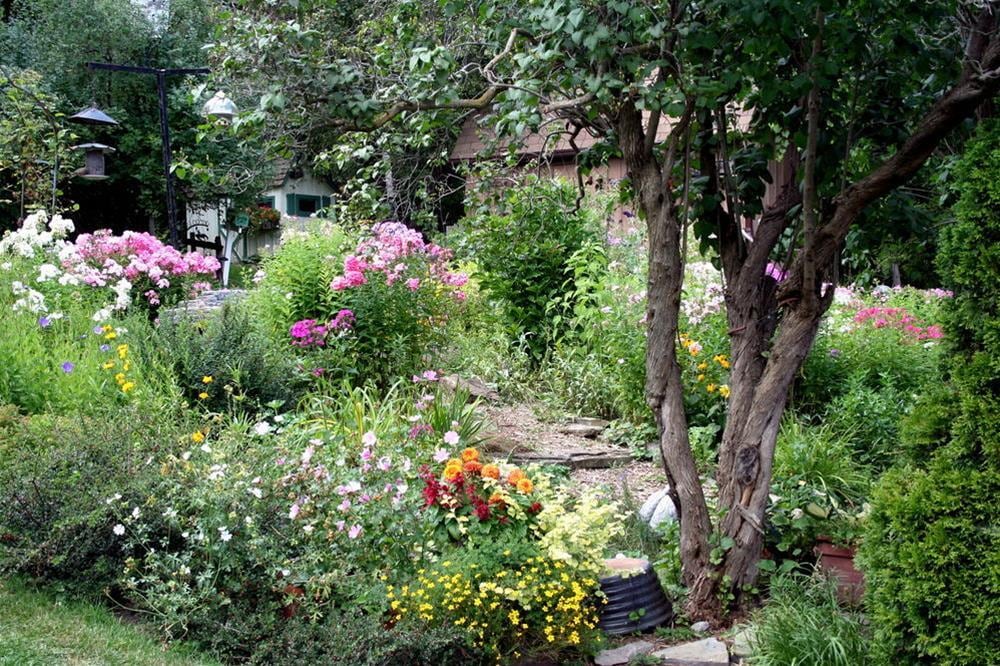 Burleys Gardens and Suite