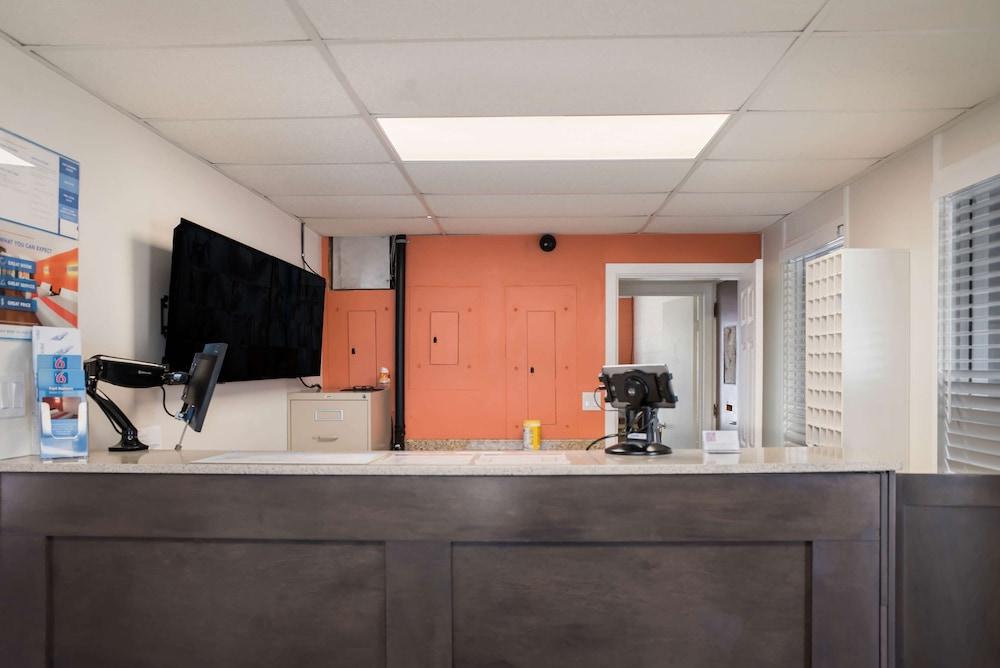 Motel 6 Fort St. John