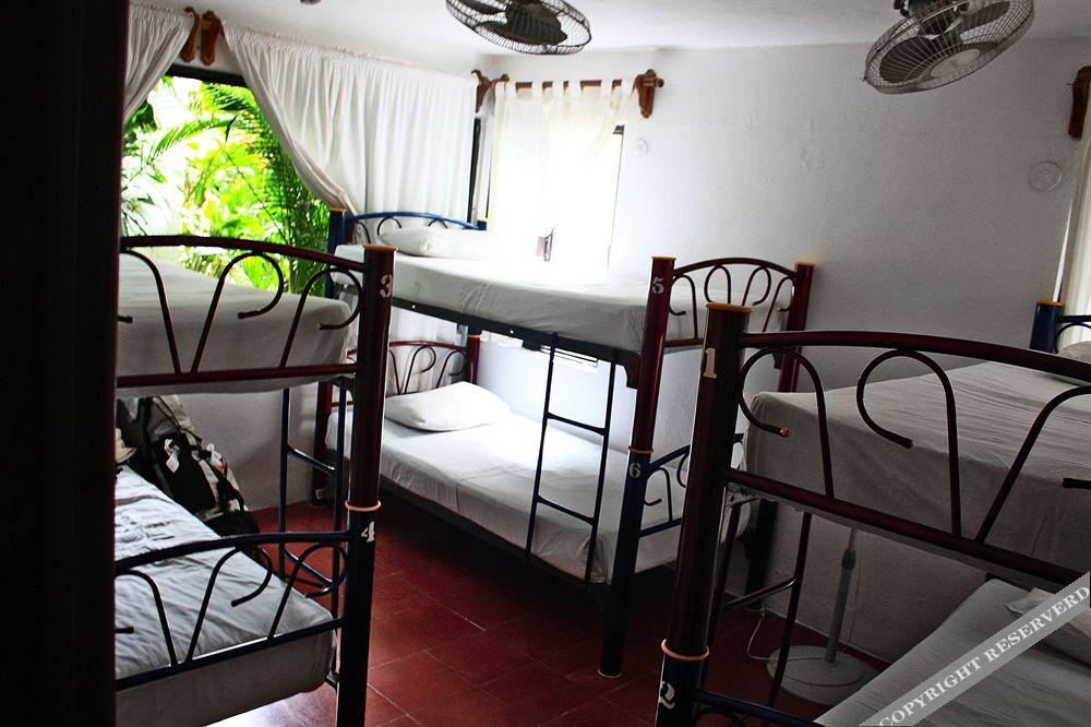 Haina Hostal