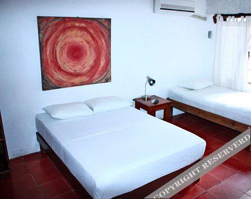 Haina Hostal