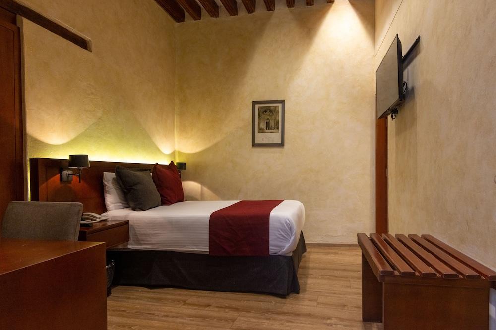 Hotel Madero