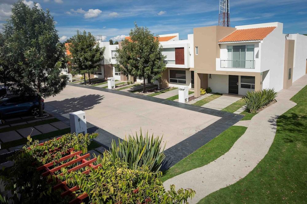 Redwood Villas Extended Stay