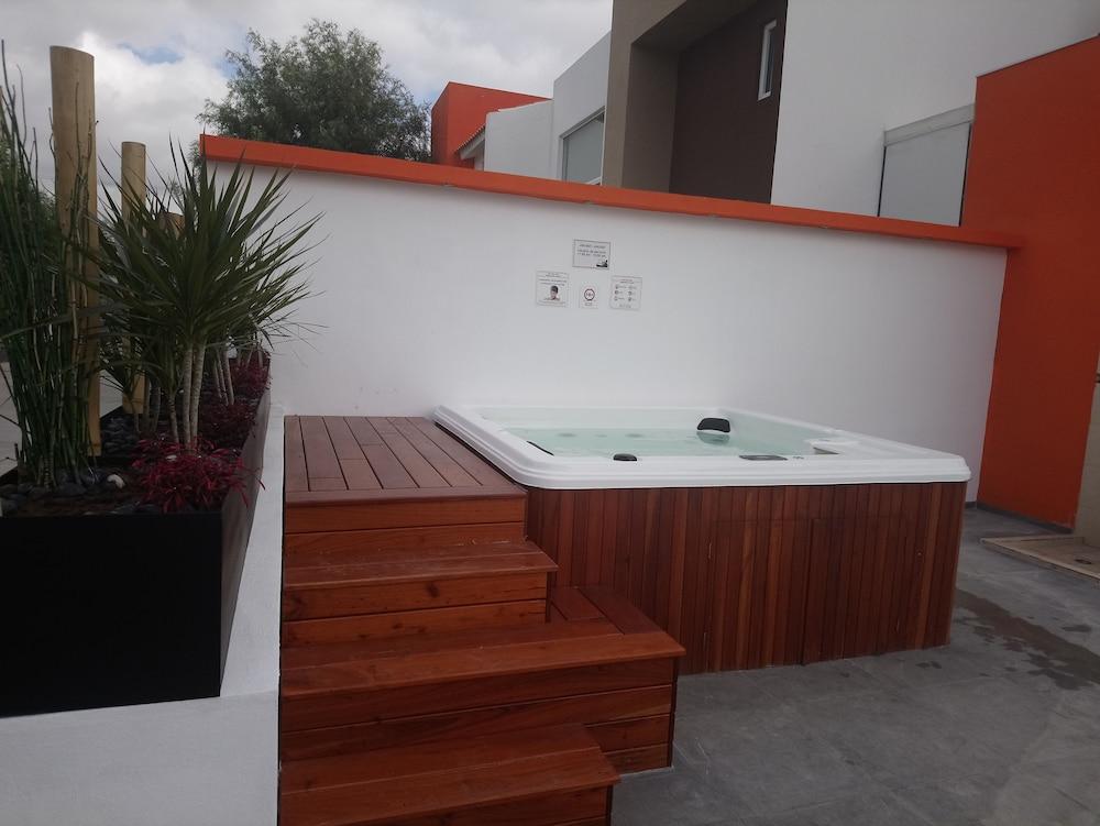 Redwood Villas Extended Stay