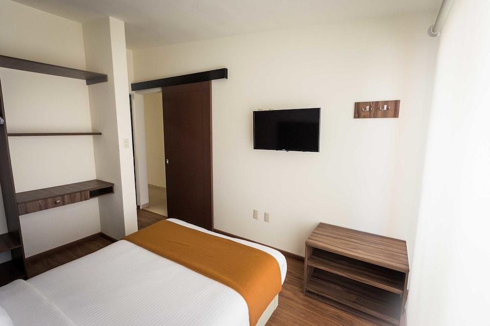 Redwood Villas Extended Stay