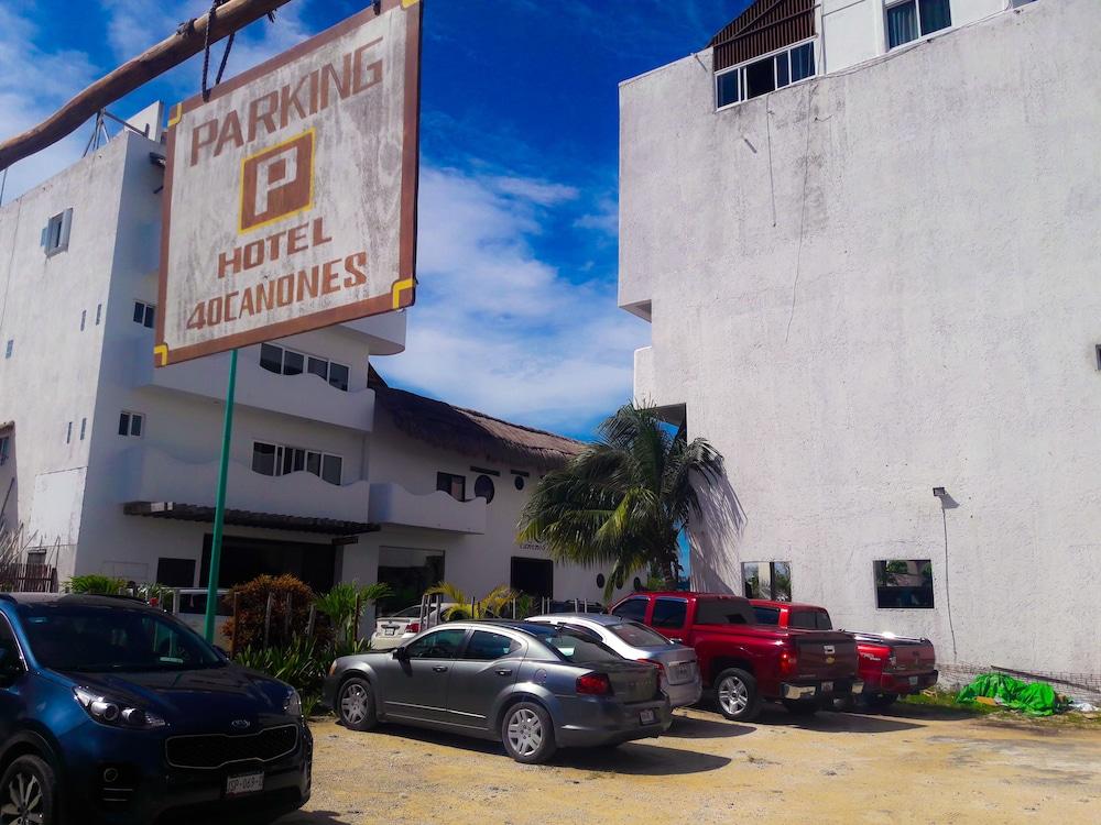 40 Canones Hotel