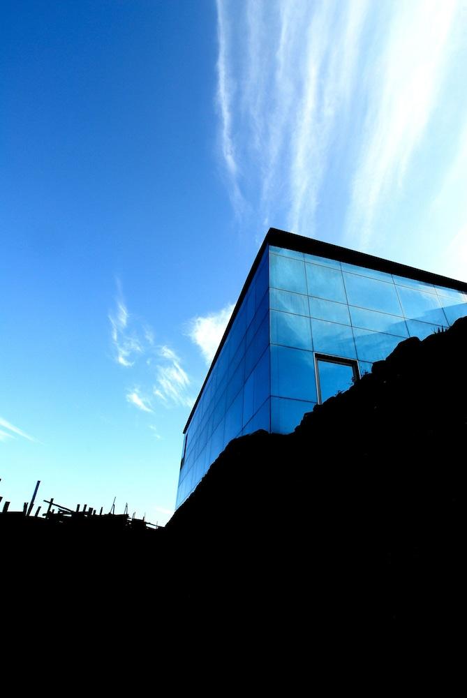 Ravine Hotel