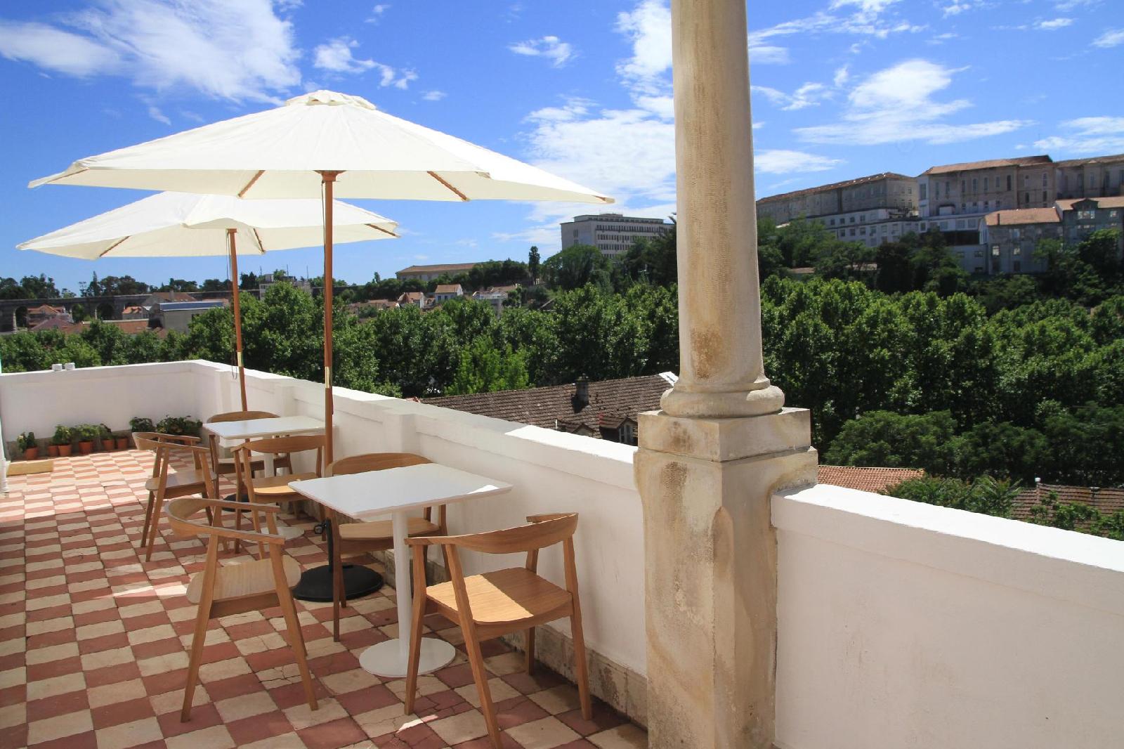 The Luggage Hostel & Suites