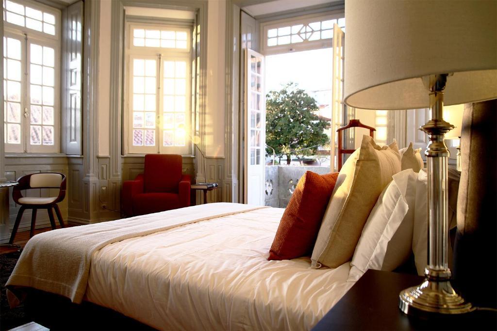 The Luggage Hostel & Suites