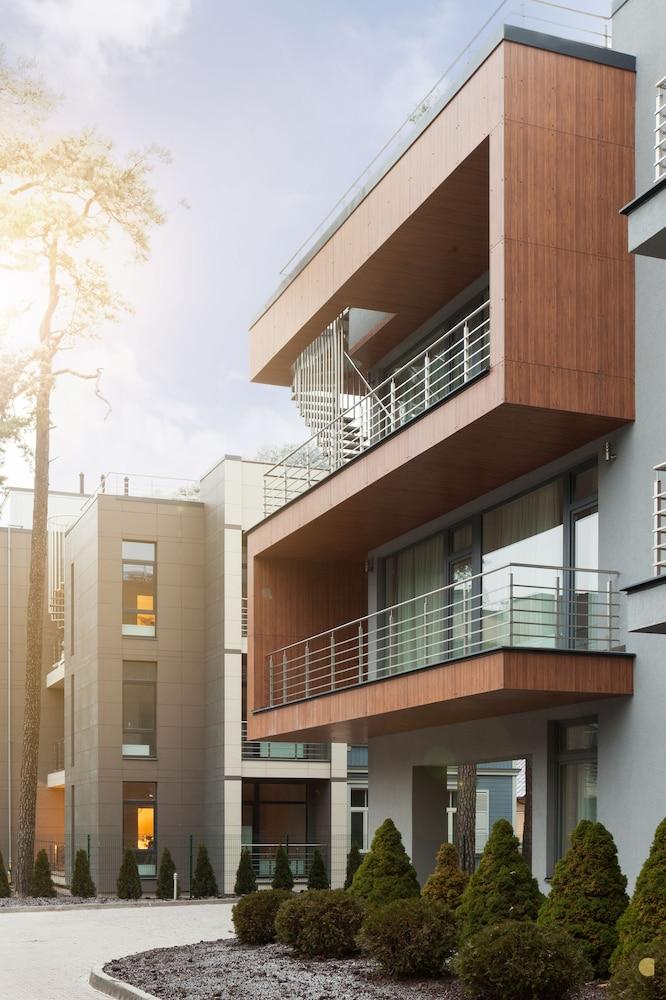 Sonia Apartments