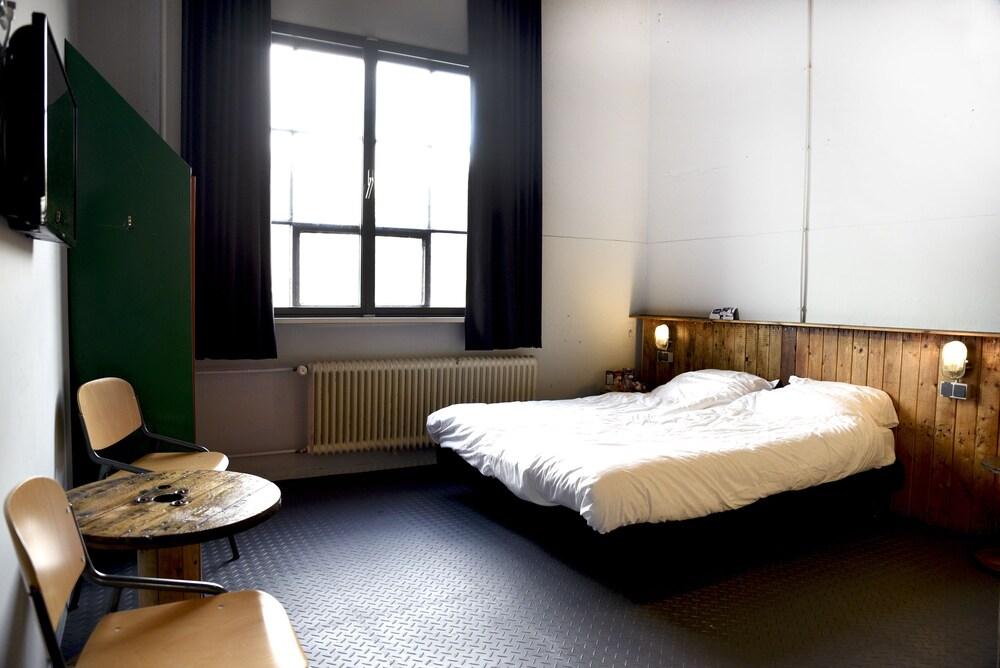 Blue Collar Hotel