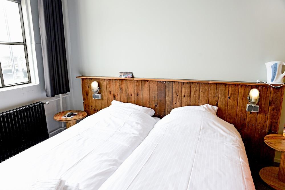Blue Collar Hotel