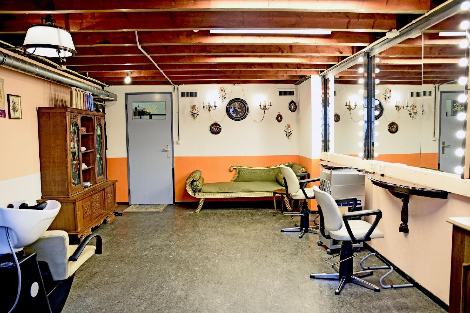 Blue Collar Hotel