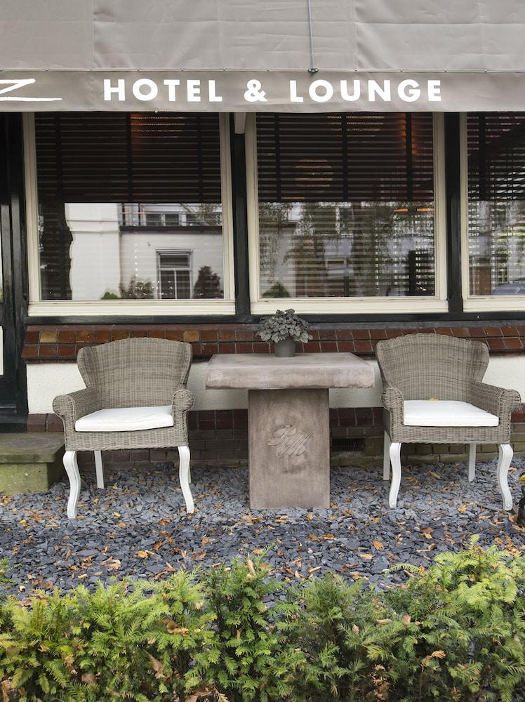 Zenzez Hotel & Lounge