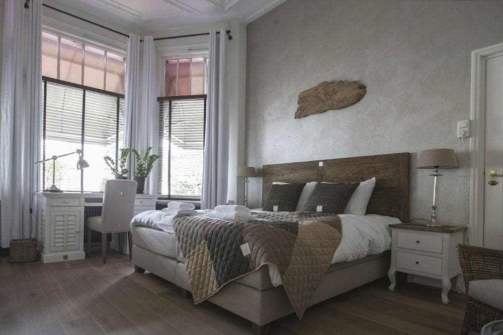 Zenzez Hotel & Lounge