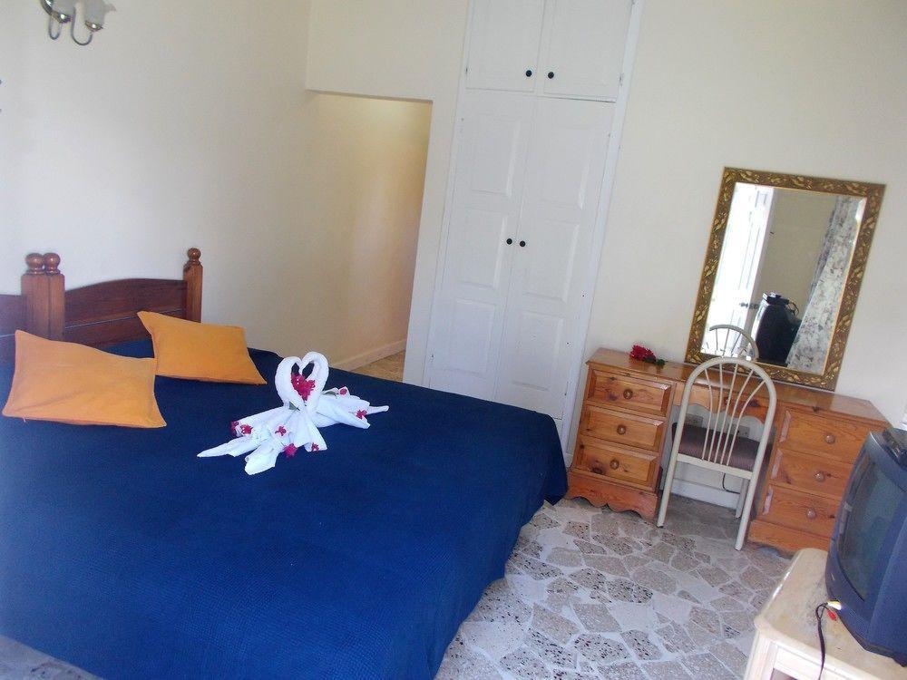 Paradise Inn