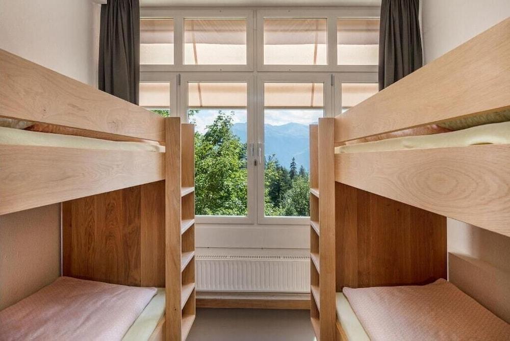 Crans-Montana Youth Hostel «Bella Lui»