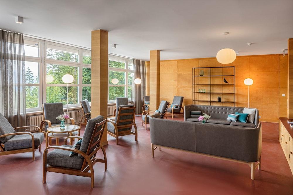 Crans-Montana Youth Hostel «Bella Lui»