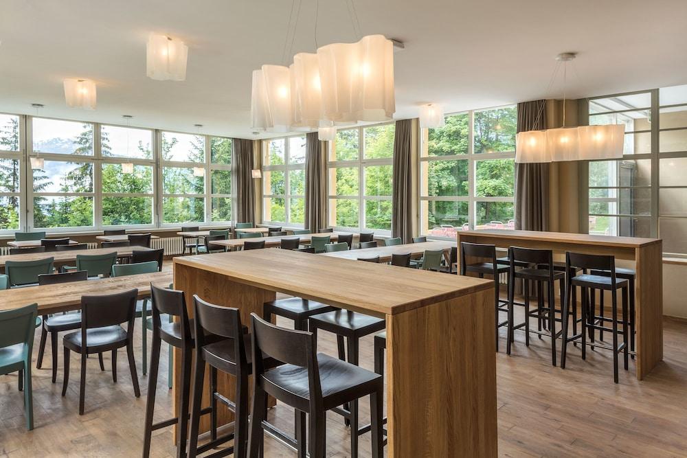 Crans-Montana Youth Hostel «Bella Lui»