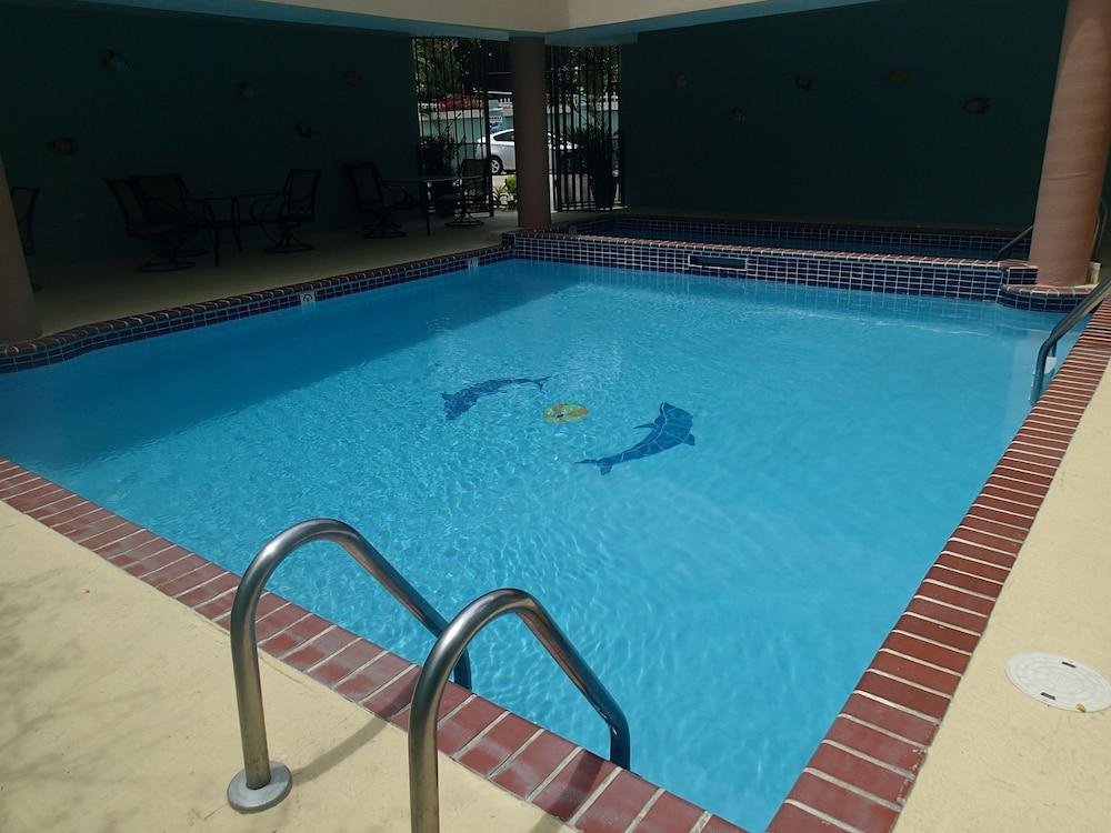 Nautilus Hotel