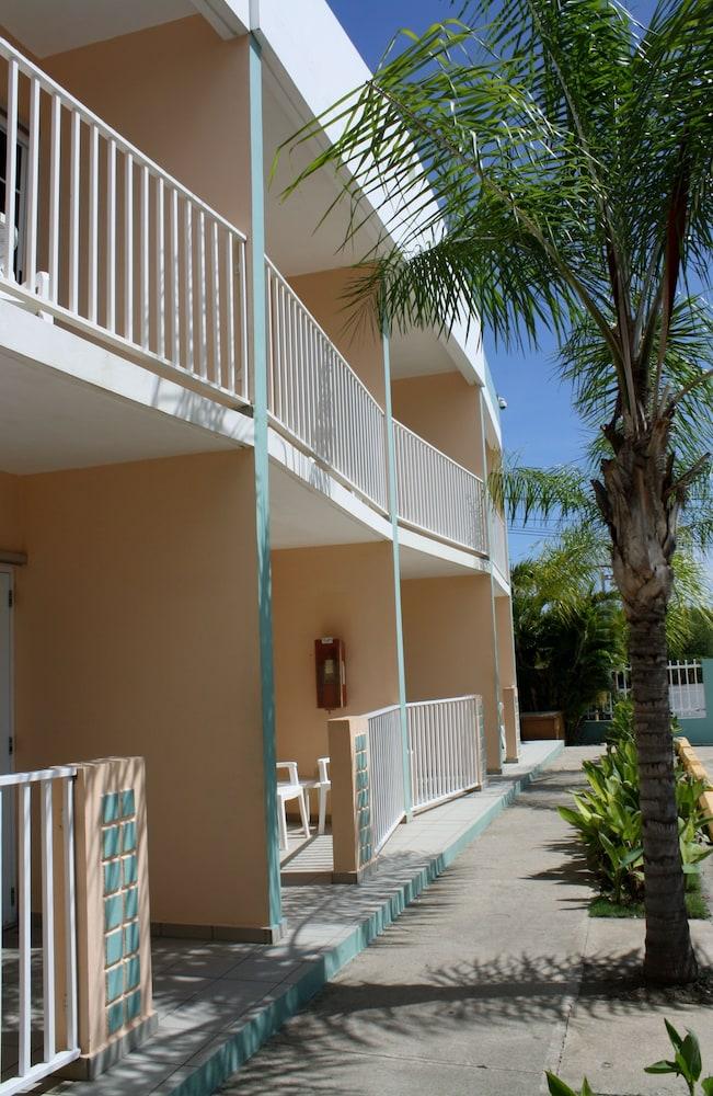 Nautilus Hotel